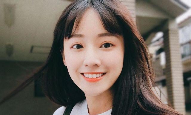 20 kiểu tóc CỰC ĐẸP cho nàng TÓC LỬNG tha hồ làm điệu nè !! 20 kiểu tóc CỰC ĐẸP cho nàng TÓC LỬNG tha hồ làm điệu nè !!