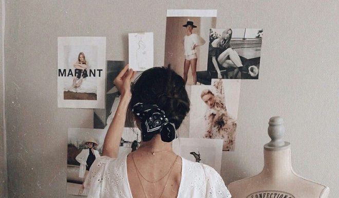 Cuối tuần đi chơi, phe tóc dài mà diện kiểu tóc này thì crush có lạnh lùng đến mấy cũng “say như điếu đổ” Cuối tuần đi chơi, phe tóc dài mà diện kiểu tóc này thì crush có lạnh lùng đến mấy cũng "say như điếu đổ"