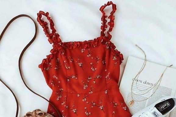 Màu đỏ – sắc màu không thể thiếu của những cô nàng sành điệu Màu đỏ – sắc màu không thể thiếu của những cô nàng sành điệu