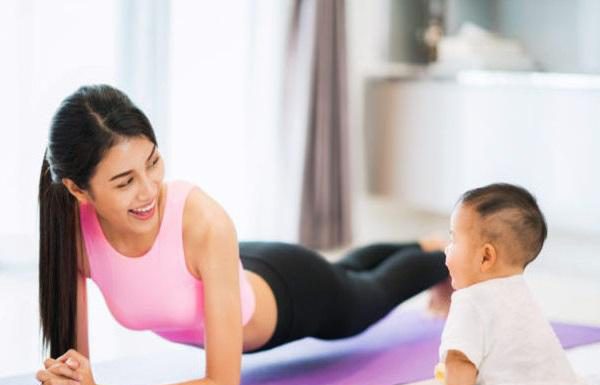 5 bài tập thể dục đơn giản giúp mẹ bầu lấy lại vóc dáng sau sinh 5 bài tập thể dục đơn giản giúp mẹ bầu lấy lại vóc dáng sau sinh