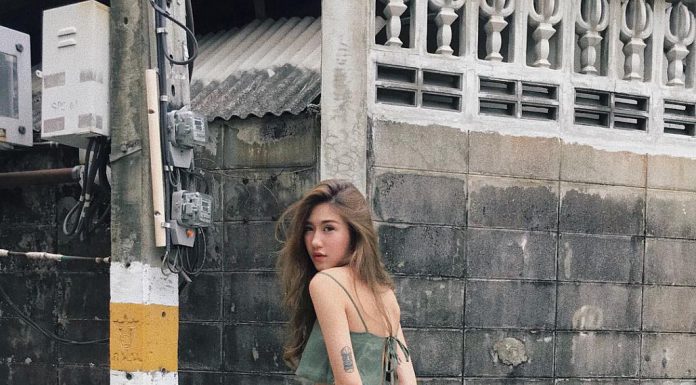 Muôn kiểu áo hai dây xinh xắn cho nàng diện trong ngày oi bức