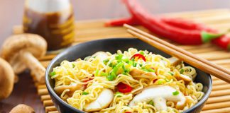 Hậu quả bạn không ngờ tới nếu ăn mỳ tôm trong 1 tháng