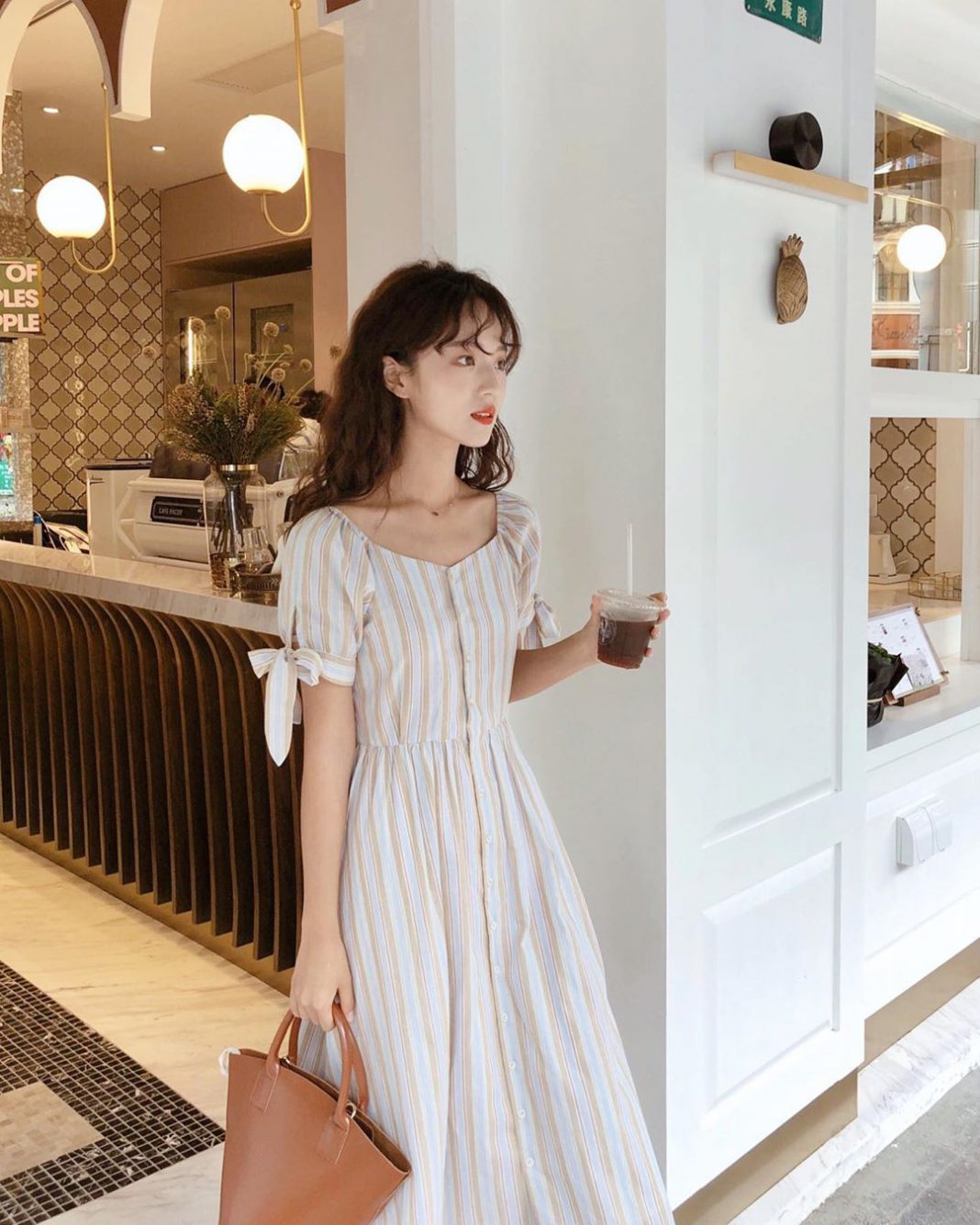 Không chỉ xinh lịm tim, mẫu váy này còn hạ gục các nàng vì khả năng “sang chảnh hóa” phong cách Không chỉ xinh lịm tim, mẫu váy này còn hạ gục các nàng vì khả năng “sang chảnh hóa” phong cách