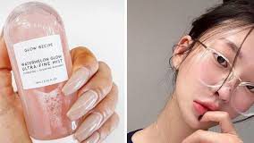 Ai nghĩ xịt khoáng vô thưởng vô phạt sẽ phải "mất điện" với 7 ứng viên xịn sò đã cấp ẩm còn dưỡng da tuyệt đỉnh này