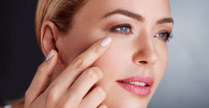 Còn trẻ mà đã có nhiều nếp nhăn trên mặt, có thể là do bạn đã ăn quá nhiều các loại thực phẩm này