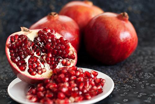 Công dụng chống lão hóa của lựu và những lợi ích không ngờ đến Công dụng chống lão hóa của lựu và những lợi ích không ngờ đến