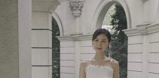 Cuối tuần rồi, lên đồ đi chơi bằng các kiểu áo điệu đà này thôi nào!
