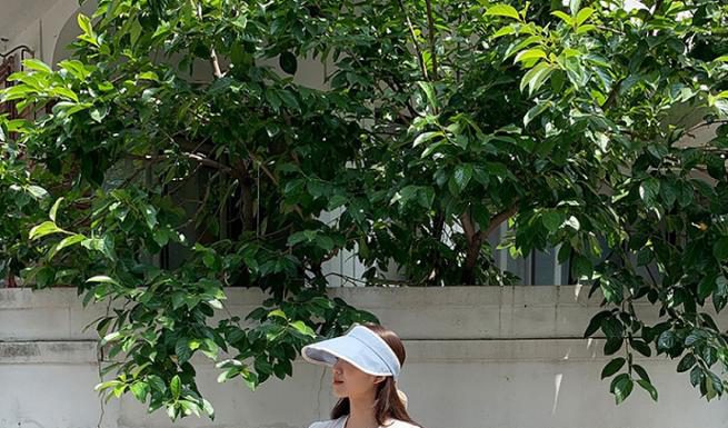 Đang trẻ trung xinh tươi mà diện 4 mẫu váy sau, trông bạn sẽ già đi ít nhất 5 tuổi Đang trẻ trung xinh tươi mà diện 4 mẫu váy sau, trông bạn sẽ già đi ít nhất 5 tuổi