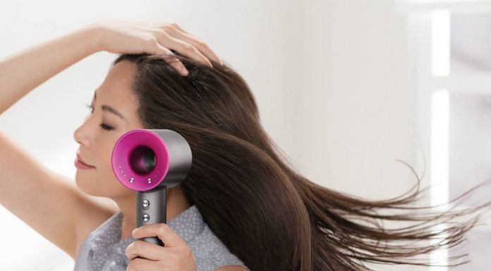 ĐẬP TAN “NỖI ĐAU” TÓC BẾT DÍNH CHỈ BẰNG PHƯƠNG PHÁP GỘI ĐẦU ĐƠN GIẢN ĐẬP TAN “NỖI ĐAU” TÓC BẾT DÍNH CHỈ BẰNG PHƯƠNG PHÁP GỘI ĐẦU ĐƠN GIẢN