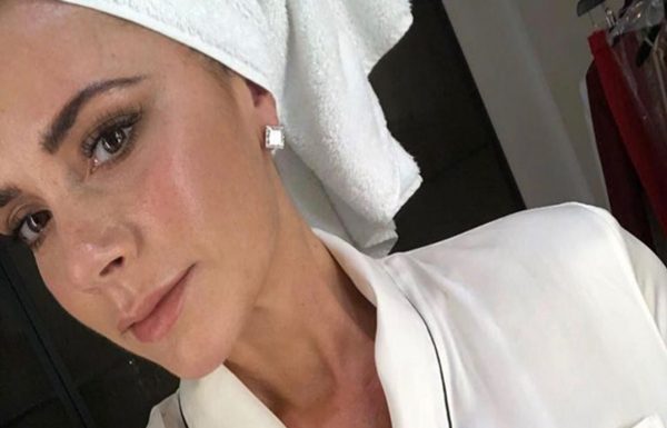 Học các siêu sao cách chăm sóc da khi phải make up nhiều