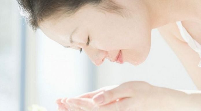 MUỐN CÓ MỘT LÀN DA ĐẸP KHÔNG KHÓ CHÚT NÀO, CHỈ CẦN RỬA MẶT ĐÚNG CÁCH THẾ NÀY THÔI MUỐN CÓ MỘT LÀN DA ĐẸP KHÔNG KHÓ CHÚT NÀO, CHỈ CẦN RỬA MẶT ĐÚNG CÁCH THẾ NÀY THÔI