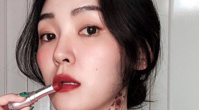 Nếu bạn đánh kem nền kiểu gì cũng thấy loang lổ “sai sai”, lỗi là do bạn chưa biết đến kỹ nghệ đánh nền mịn đẹp tự nhiên này mà thôi