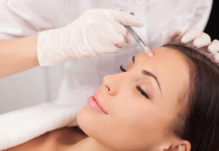 Tiêm botox giúp làm trẻ hóa làn da bạn đã biết chưa? Tiêm botox giúp làm trẻ hóa làn da bạn đã biết chưa?