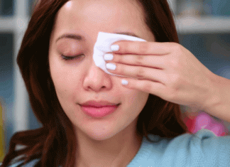 “TÔ TÔ, TRÉT TRÉT” CẢ NGÀY MÀ KHÔNG BIẾT CÁCH TẨY TRANG CHO DA MẶT THÌ ĐÚNG LÀ TỘI LỚN "TÔ TÔ, TRÉT TRÉT" CẢ NGÀY MÀ KHÔNG BIẾT CÁCH TẨY TRANG CHO DA MẶT THÌ ĐÚNG LÀ TỘI LỚN