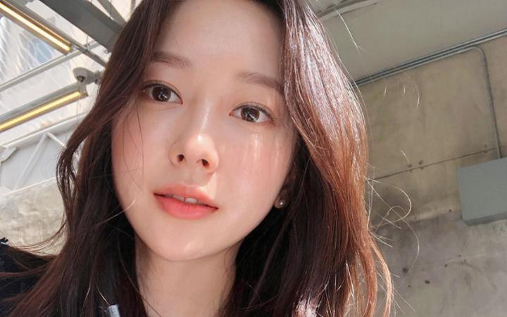 Đừng nghĩ mình sẽ già không phanh khi nếp nhăn xuất hiện bởi bạn chỉ cần bình tĩnh làm 3 điều là có thể trẻ hóa thành công Đừng nghĩ mình sẽ già không phanh khi nếp nhăn xuất hiện bởi bạn chỉ cần bình tĩnh làm 3 điều là có thể trẻ hóa thành công