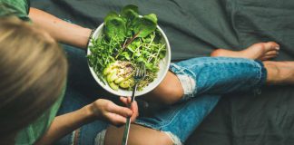 9 dấu hiệu cơ thể báo động cần detox cơ thể ngay