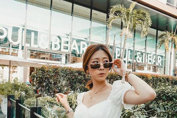 Bí quyết vừa diện áo Crop-top vừa giấu nhẹm vòng 2 thiếu săn chắc Bí quyết vừa diện áo Crop-top vừa giấu nhẹm vòng 2 thiếu săn chắc