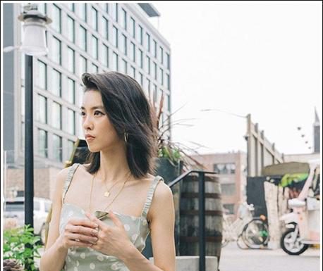 Nắng đỉnh điểm vẫn dễ dàng “sống ảo” với 20 set đồ siêu xinh này Nắng đỉnh điểm vẫn dễ dàng “sống ảo” với 20 set đồ siêu xinh này