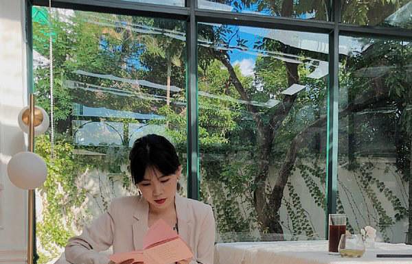 Sành điệu nỗi gì khi tủ đồ chị em vắng 4 gam màu sắp sửa “gây sốt” hè này Sành điệu nỗi gì khi tủ đồ chị em vắng 4 gam màu sắp sửa “gây sốt” hè này