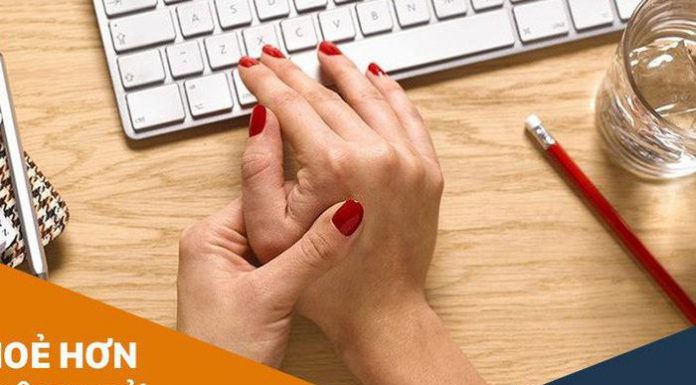 Không muốn “già quá nhanh” vì ngồi máy tính làm việc suốt ngày thì dân văn phòng nên thực hiện 5 điều sau Không muốn "già quá nhanh" vì ngồi máy tính làm việc suốt ngày thì dân văn phòng nên thực hiện 5 điều sau