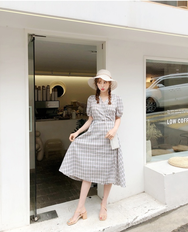 4 mẫu đầm dài CỰC NỮ TÍNH được chị em đua nhau diện HÈ này nè 4 mẫu đầm dài CỰC NỮ TÍNH được chị em đua nhau diện HÈ này nè