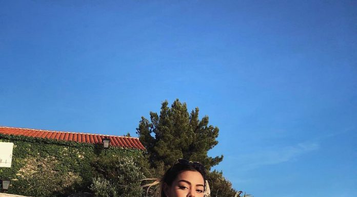 “Thăng hạng” cho phong cách thời trang ngày Hè với 5 cách diện áo crop top