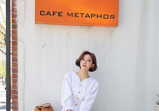 Váy sơ mi – item hot nhất hè 2019 cho các nàng sành điệu diện đi làm hay đi chơi đều được Váy sơ mi – item hot nhất hè 2019 cho các nàng sành điệu diện đi làm hay đi chơi đều được