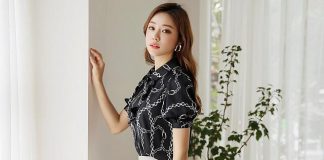 Stylist bày cách diện sơ mi xuyên thấu đến công sở chỉ đẹp trở lên