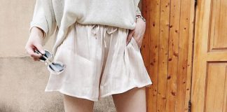 Không ai có thể chê nàng ngoài 30 tuổi mặc xấu, nếu sắm sửa cho tủ đồ 10 items sau đây