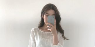 Biết là áo voan mỏng rất mát nhưng chị em đừng mặc kiểu phô phang, gây nhức mắt người đối diện nhé