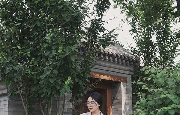 Sang chảnh và chuẩn mát mẻ, chị em thi nhau “xiêu lòng” 4 món mang chất liệu hot hit này Sang chảnh và chuẩn mát mẻ, chị em thi nhau “xiêu lòng” 4 món mang chất liệu hot hit này